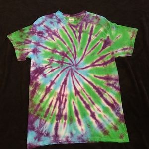 Handmade adult medium tie dye spring shirt